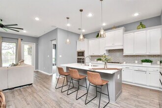 5119 Morrison Dr in Manvel, TX - Building Photo - Building Photo
