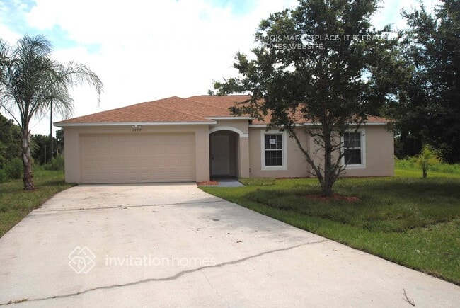1199 Gulfport Rd SE in Palm Bay, FL - Foto de edificio - Building Photo