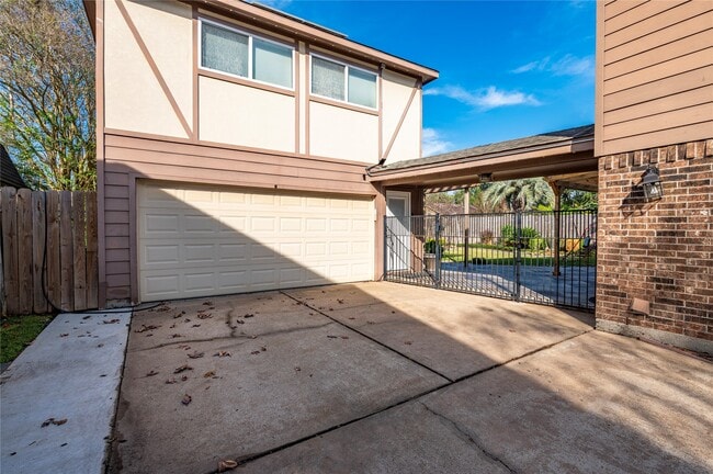 property at 603 Chedworth Dr