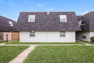 2111 NW Lindy Ave in Lawton, OK - Building Photo