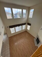 1083 Somersby Way in Brentwood, CA - Building Photo - Building Photo