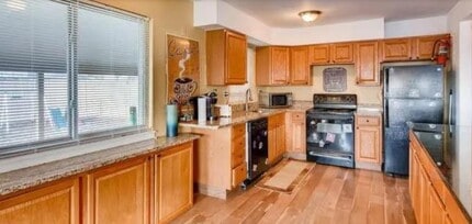 9341 Hoffman Way in Thornton, CO - Building Photo - Building Photo