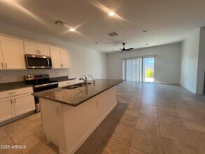 1792 W Spaulding Ave in Apache Junction, AZ - Foto de edificio - Building Photo