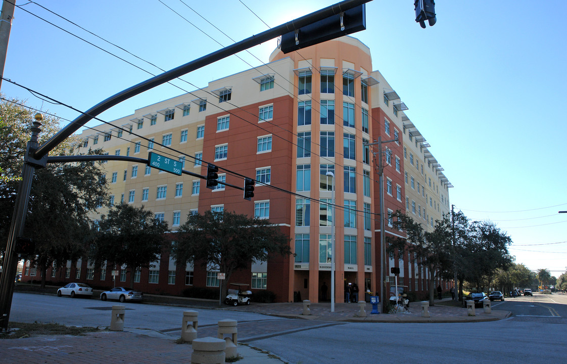 USF Residence Hall in St. Petersburg, FL - Building Photo