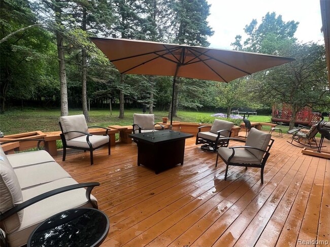 6358 Timberwood S in West Bloomfield Township, MI - Building Photo - Building Photo