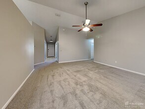 8824 Fieldside Ct in Jacksonville, FL - Building Photo - Building Photo