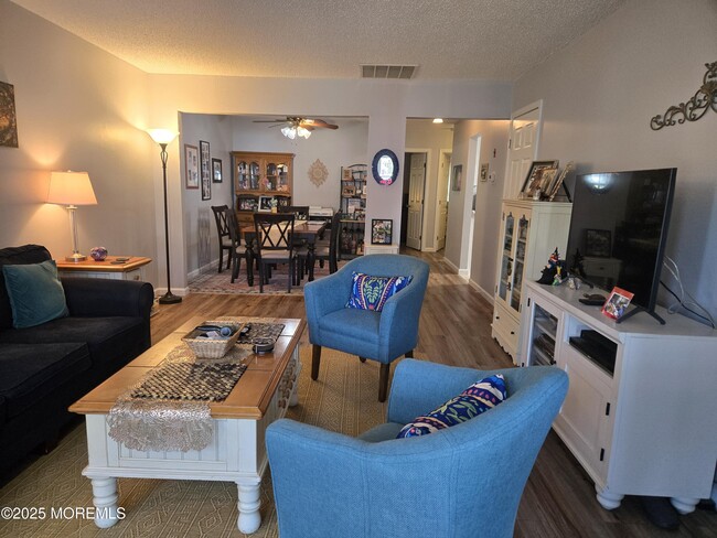 25 Mariner Pl in Brick, NJ - Building Photo - Building Photo