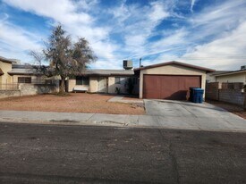 609 Carpenter Dr in Las Vegas, NV - Building Photo