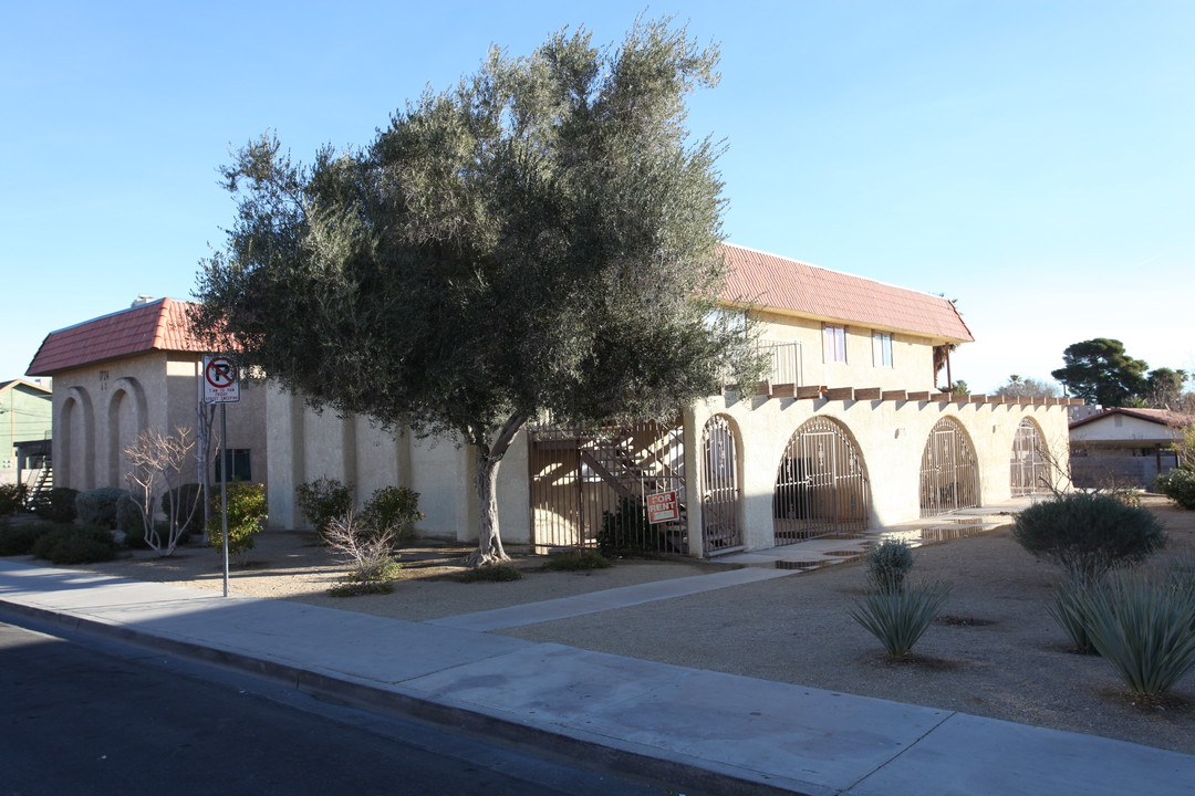 1720 Cordoba Ln in Las Vegas, NV - Foto de edificio