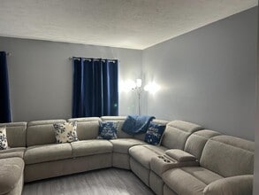 9221 Westwood Dr in Tobyhanna, PA - Building Photo - Building Photo