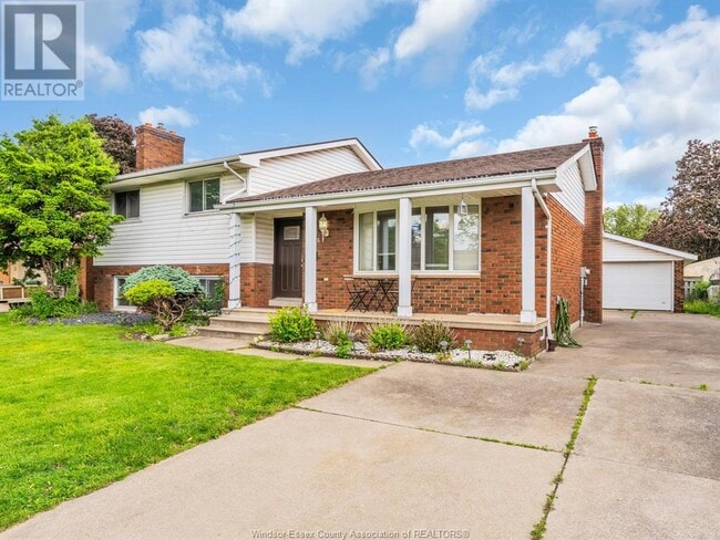 property at 2976 Buttery Ct