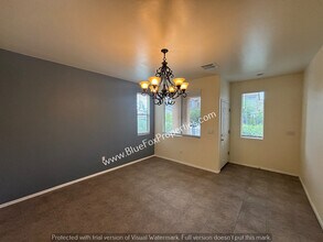 1590 W Blue Horizon St in Tucson, AZ - Building Photo - Building Photo