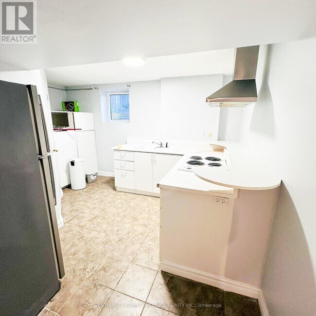 property at 41 Coomer Crescent