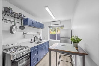 2021 Plunkett St in Hollywood, FL - Building Photo - Building Photo