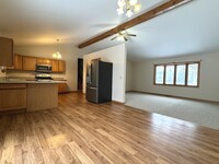 226 Newport Trail in McHenry, IL - Building Photo - Building Photo