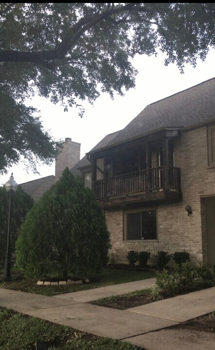 6656 Montauk Dr in Houston, TX - Building Photo