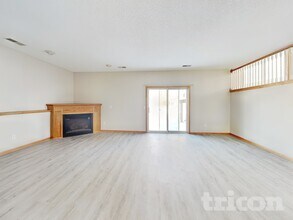 2739 Zumbrota Cir NE in Minneapolis, MN - Foto de edificio - Building Photo