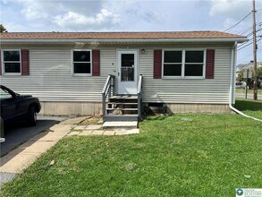 6 Eley St in Nazareth, PA - Building Photo - Building Photo