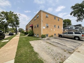 301-303 N Butrick St in Waukegan, IL - Building Photo - Building Photo