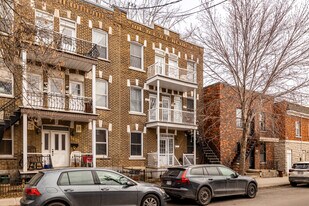 5433 9E Av in Montréal, QC - Building Photo