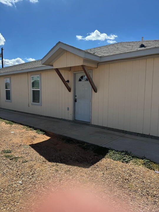 519 45th St in Lubbock, TX - Building Photo