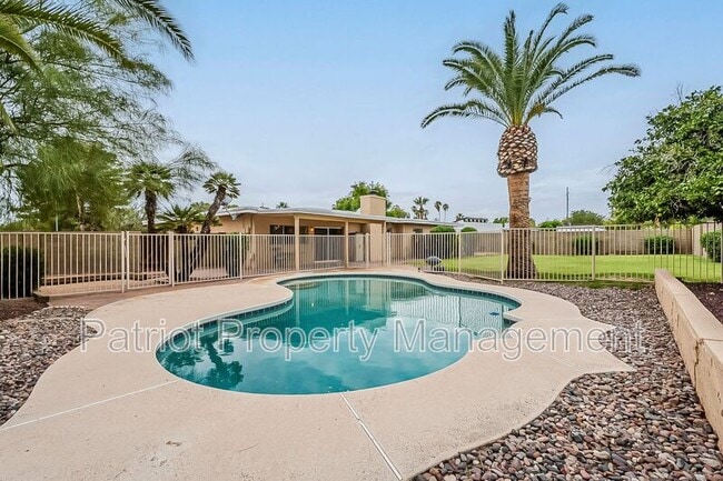 5622 E Voltaire Ave in Scottsdale, AZ - Building Photo - Building Photo