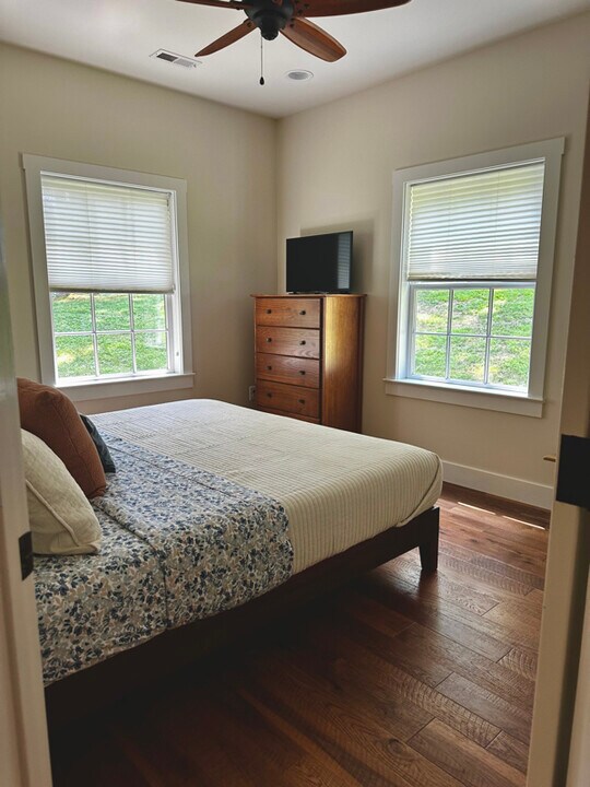 41959 Sweet Spring Ln in Leesburg, VA - Foto de edificio