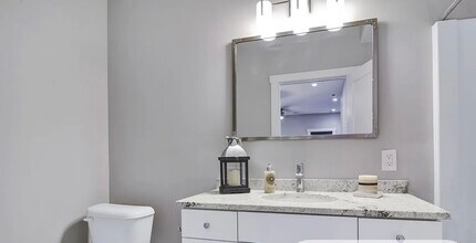 32 Horton Pl in Buffalo, NY - Foto de edificio - Building Photo