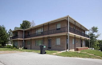 The Coach Mobile Home Park in Arnold, MO - Foto de edificio - Building Photo