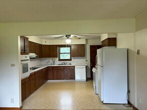 4001 Harlem Rd in New Albany, OH - Building Photo - Building Photo