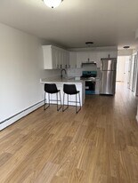 16A Sylva Ln, Unit 16A in Staten Island, NY - Building Photo