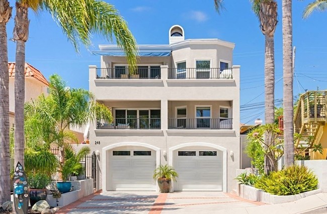 248 Avenida Victoria in San Clemente, CA - Building Photo - Primary Photo