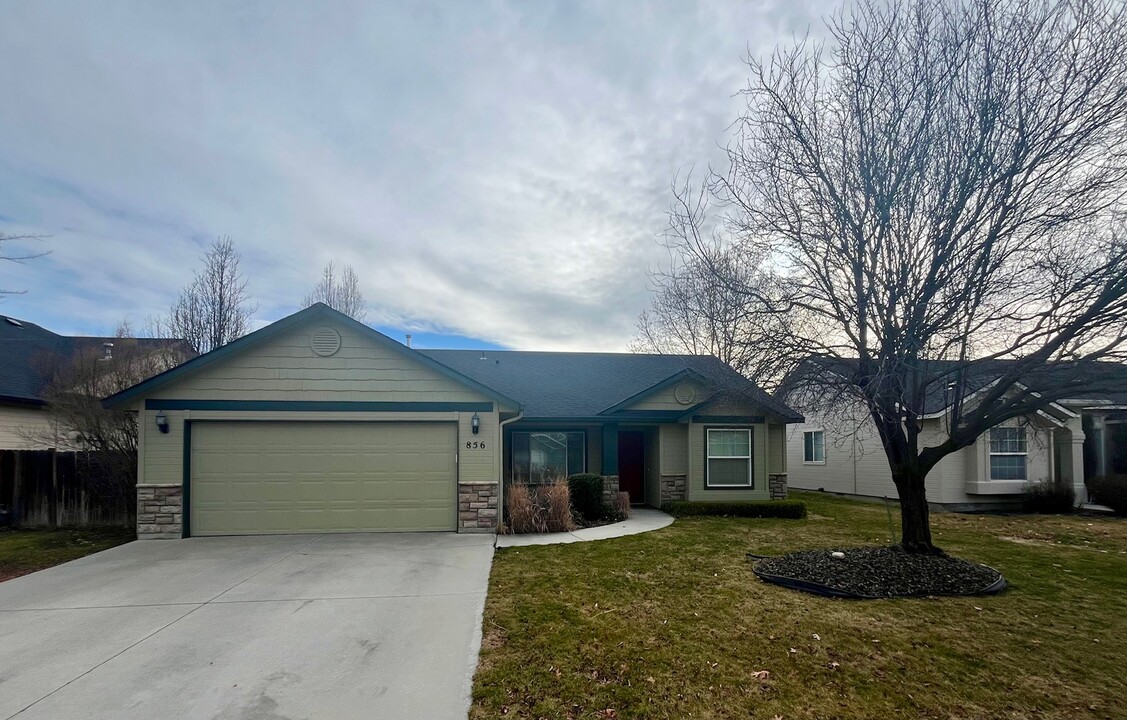 856 S Spoonbill Ave in Meridian, ID - Building Photo