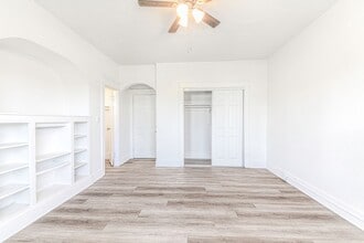 1643 Locust Ave in Long Beach, CA - Building Photo - Building Photo
