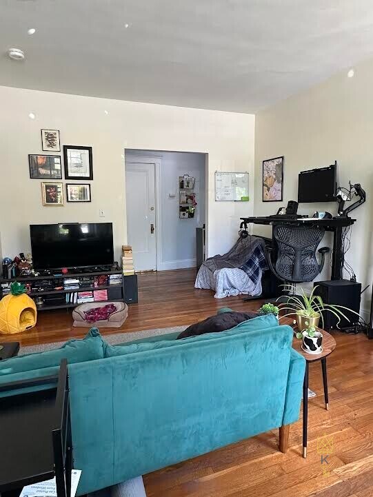181 Winthrop Rd in Brookline, MA - Building Photo - Building Photo