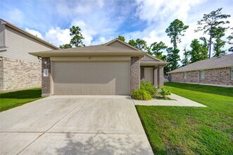 16937 Rich Pines Dr in Conroe, TX - Building Photo - Building Photo