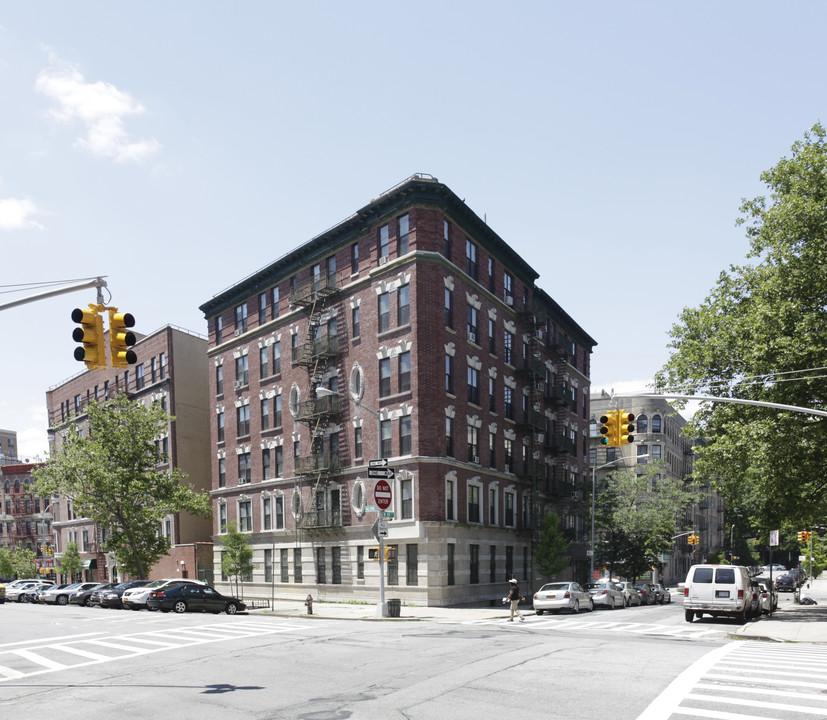 2840-2848 Frederick Douglass Blvd in New York, NY - Foto de edificio