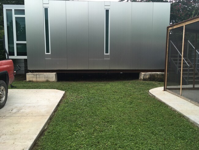 205 Attayac St in Austin, TX - Building Photo - Building Photo