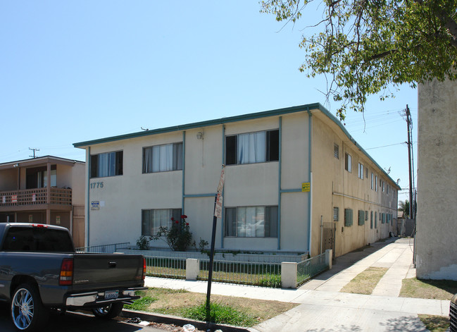 1775 Locust Ave in Long Beach, CA - Building Photo - Building Photo