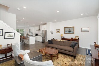 408 Catawba Ave in Davidson, NC - Building Photo - Building Photo