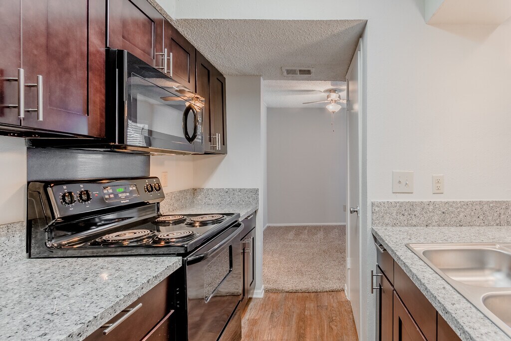 Eastbank Apartments Rockwall, TX Apartments