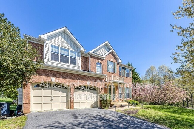 8308 Deerstill Way in Clinton, MD - Building Photo - Building Photo