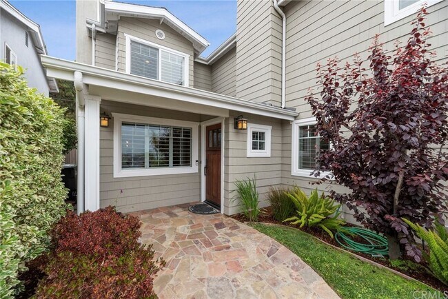 730 N Paulina Ave in Redondo Beach, CA - Foto de edificio - Building Photo