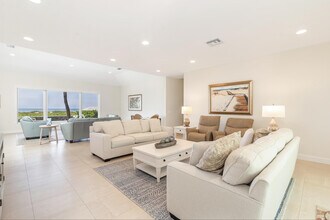 1426 N Ocean Blvd in Palm Beach, FL - Building Photo - Building Photo