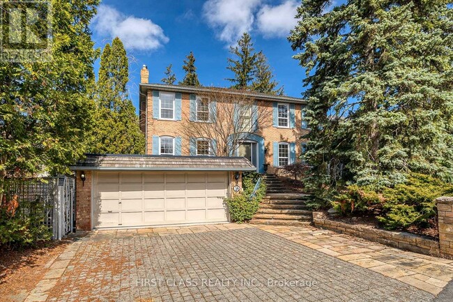 10 Donwoods Dr in Toronto, ON - Building Photo - Building Photo