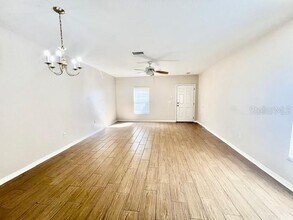 15633 Stable Run Dr in Spring Hill, FL - Building Photo - Building Photo