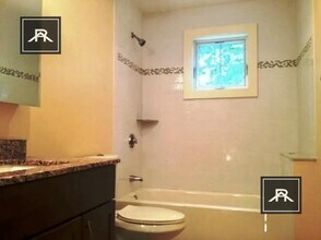 9 Sparhawk St in Boston, MA - Building Photo - Building Photo