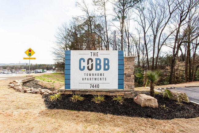 The Cobb Apartments-Townhomes in Austell, GA - Foto de edificio - Building Photo