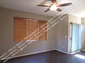 21829 N 40th Pl in Phoenix, AZ - Building Photo - Building Photo