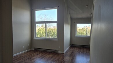 35 Ruth St in Bristol, CT - Building Photo - Building Photo